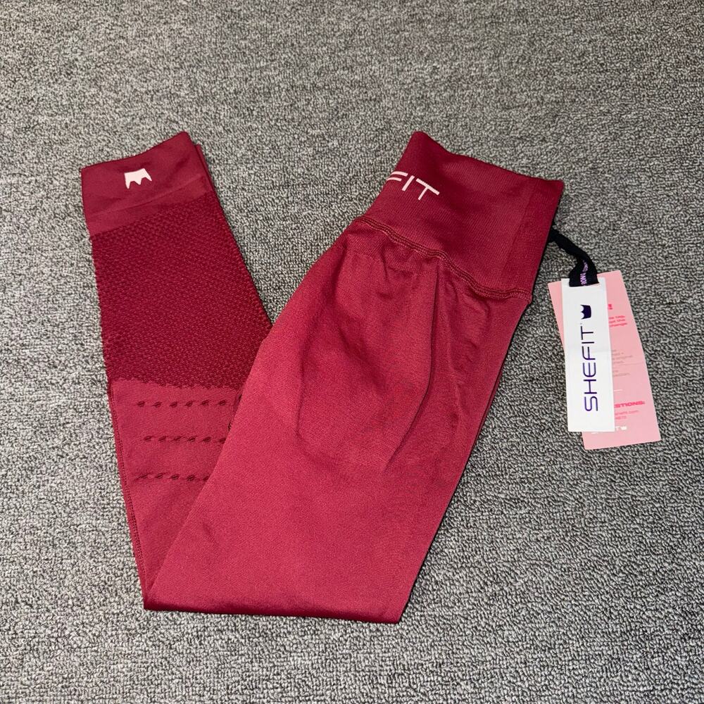 NWT SHEFIT‎ Seamless Leggings Black Cherry Red Women's Size Small Gorpcore Yoga